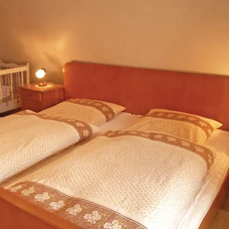 2 Bedroom Amazing In Alpirsbach-roemlinsdorf Holiday home